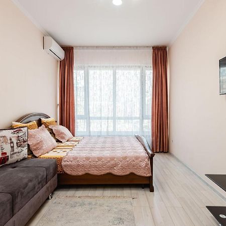 Ferienwohnung Element, 157 Almaty Exterior foto