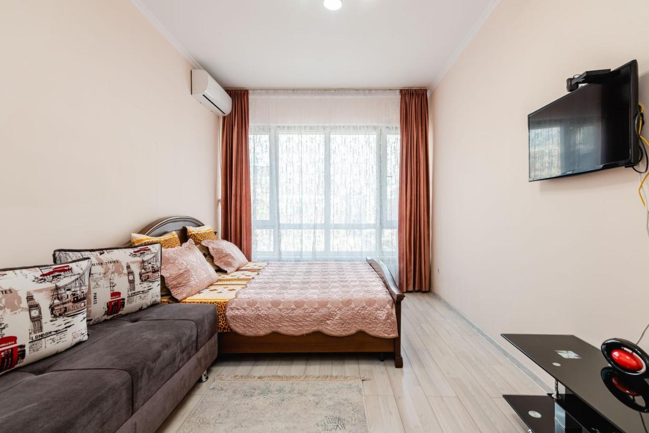 Ferienwohnung Element, 157 Almaty Exterior foto